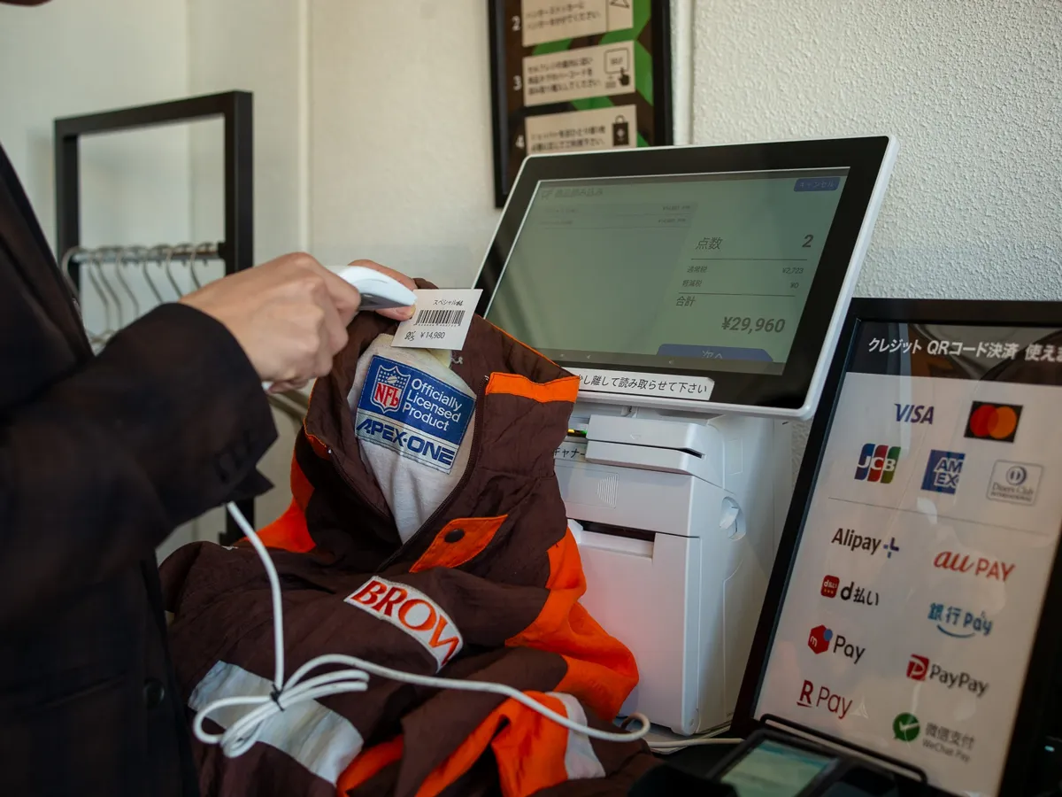 フランチャイズを見据えた店舗ごとのデータ管理とセルフレジでの人件費削減。