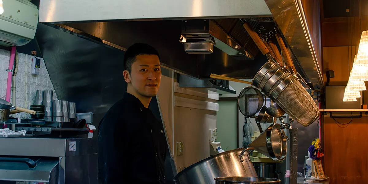 「両替のために銀行へ自転車を漕ぐ日々」はもう終わり。松尾製麦が完全キャッシュレス券売機で手に入れた、理想のラーメン作りと接客の時間